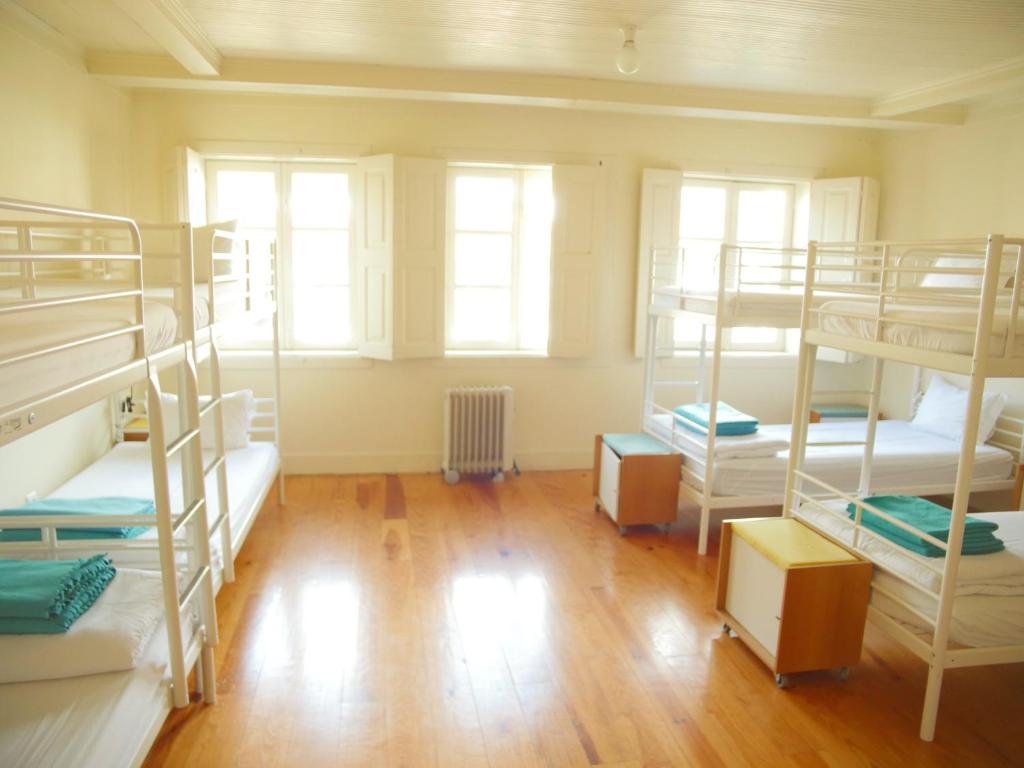 Bed in 10-Bed Mixed Dormitory Room