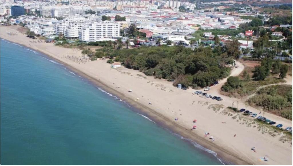 Marbella Piso en casco junto a playa Piscina in summer season - 2