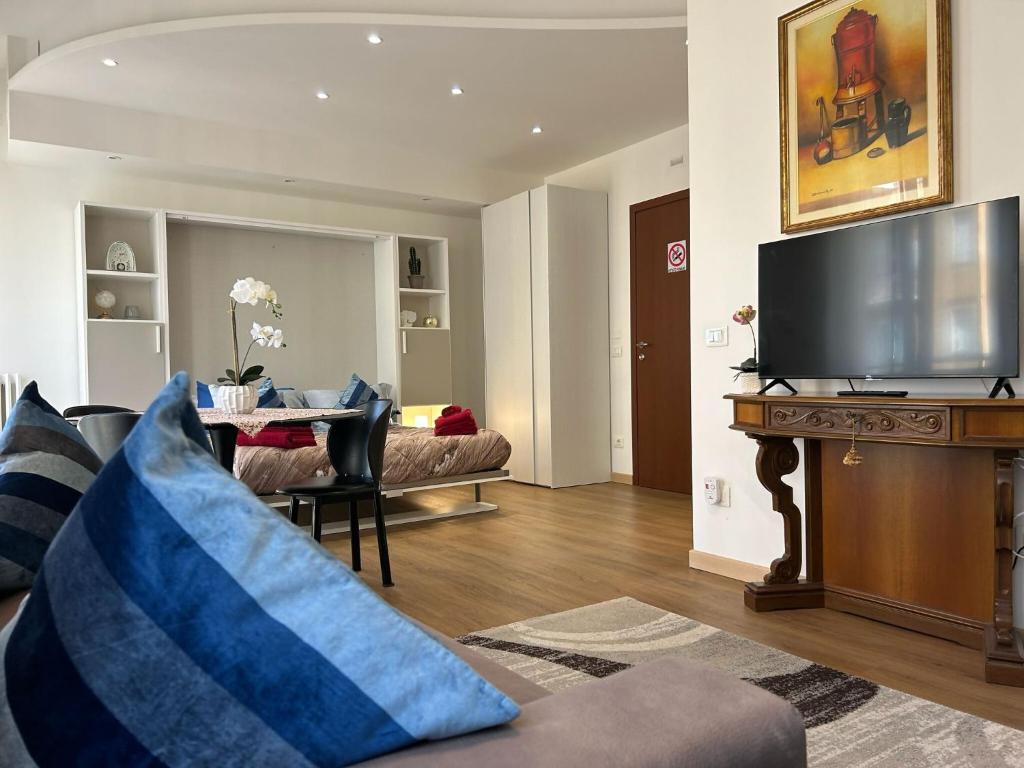 Valverde Apartment and Rooms - 1