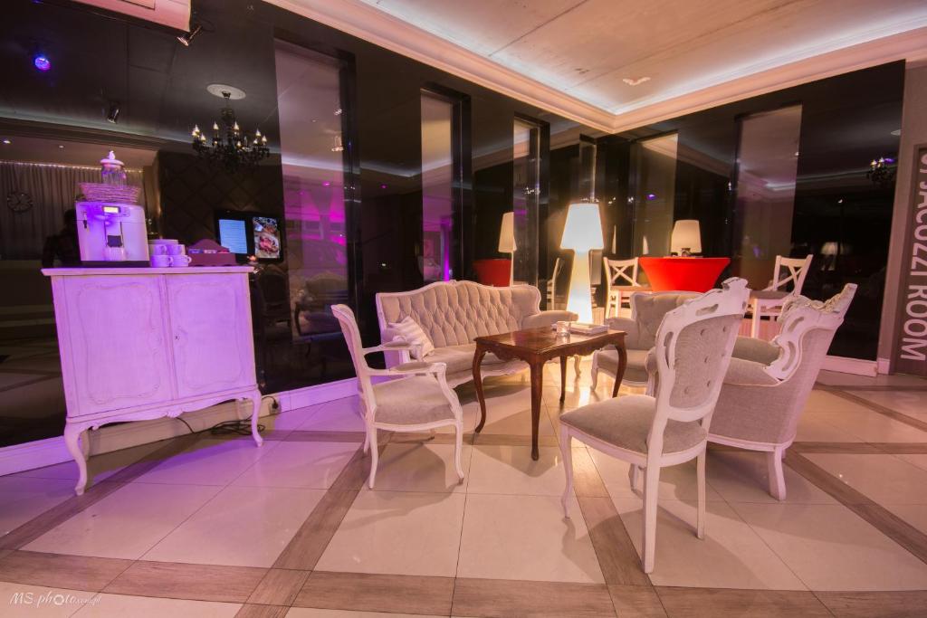 Hotel Ramka & Restaurant & Wine Bar photo