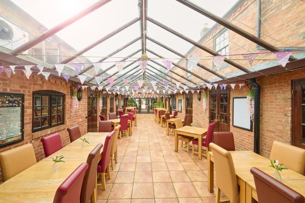 Atherstone Red Lion Hotel photo 6