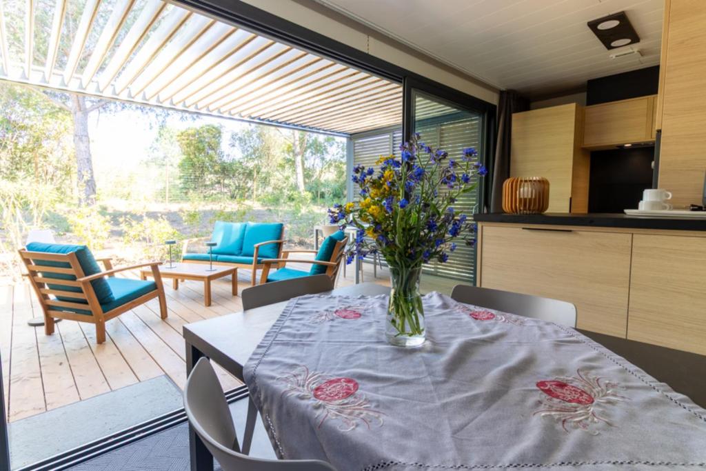 Delya, chalet confort, climatisation, piscine - 2