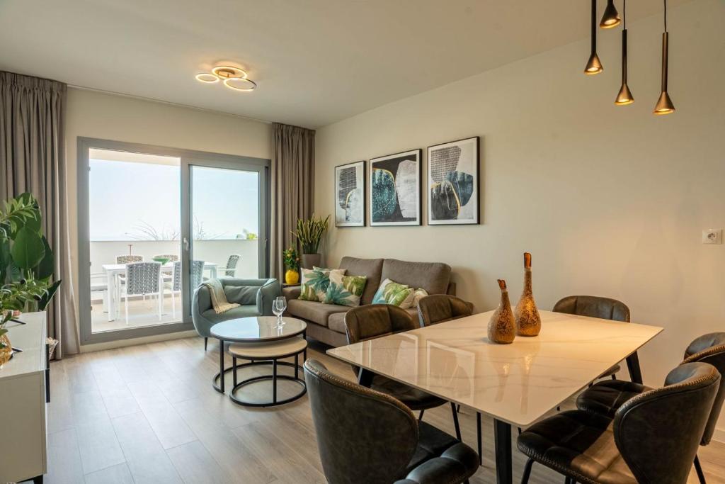 Modern 3-Bedroom Apartment in Habitat Valle Romano - 2