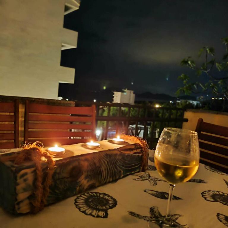 Pine Tree House - 4