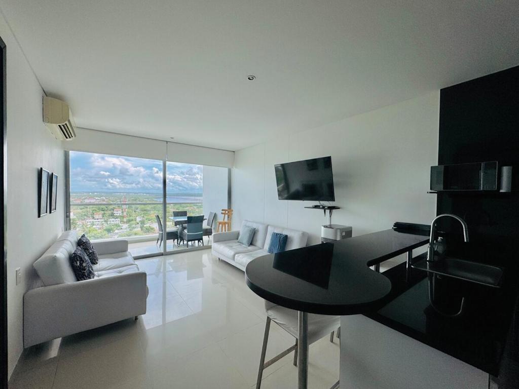 Hermoso apartamento con salida al mar exclusivo edificio - 1