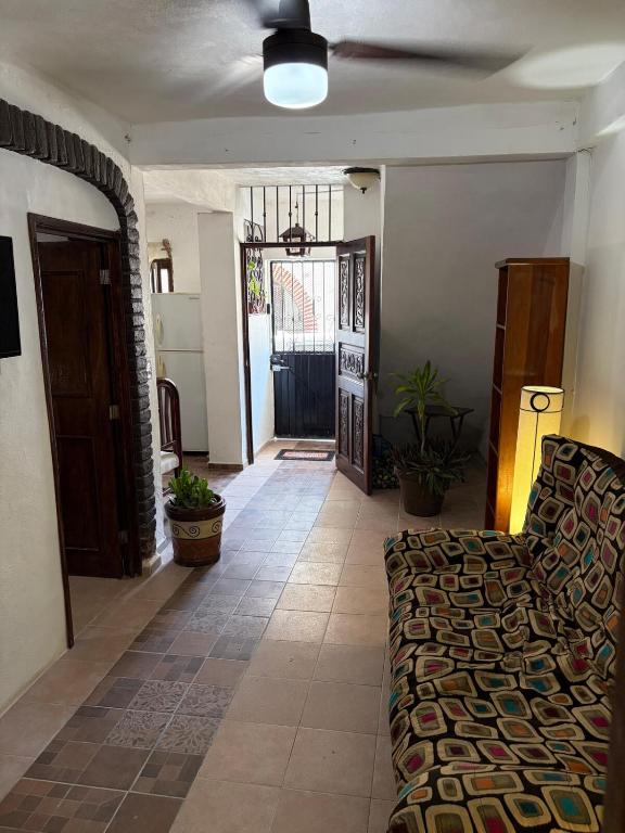Charming 1BR in Romantic Zone, AC, Great Location - 1