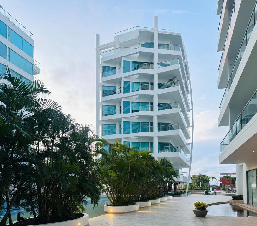 Hermoso apartamento con salida al mar exclusivo edificio - 3