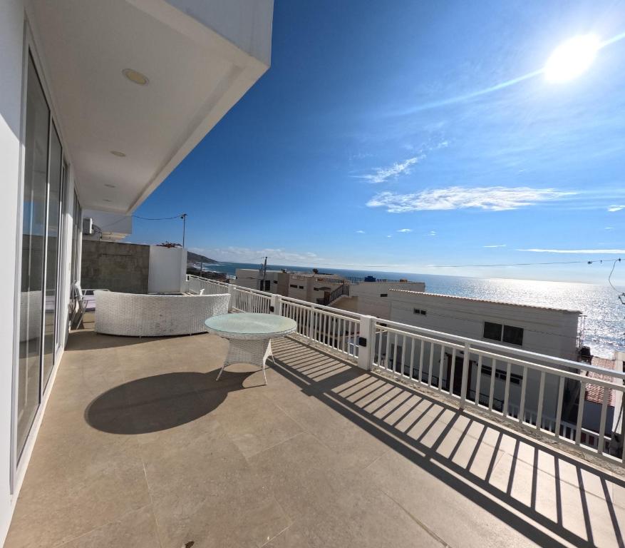Casa con piscina y espectacular vista al mar - 3