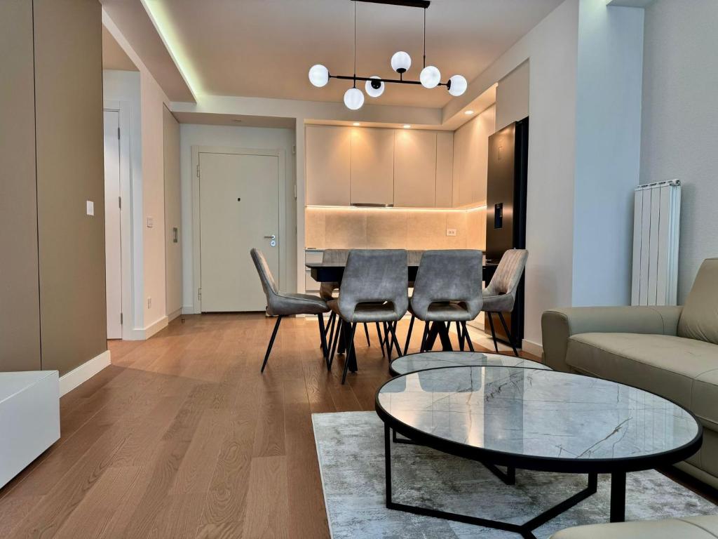Parkside Residence - 1