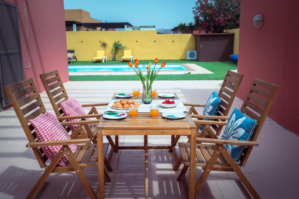 Villa Family - 1