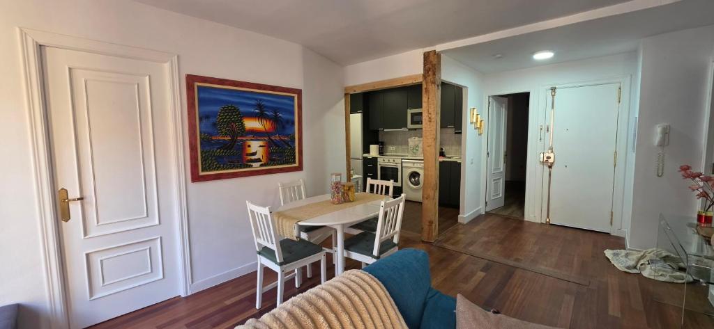 Apartamento Escalerilla,Plaza Mayor Con Balcón - 1