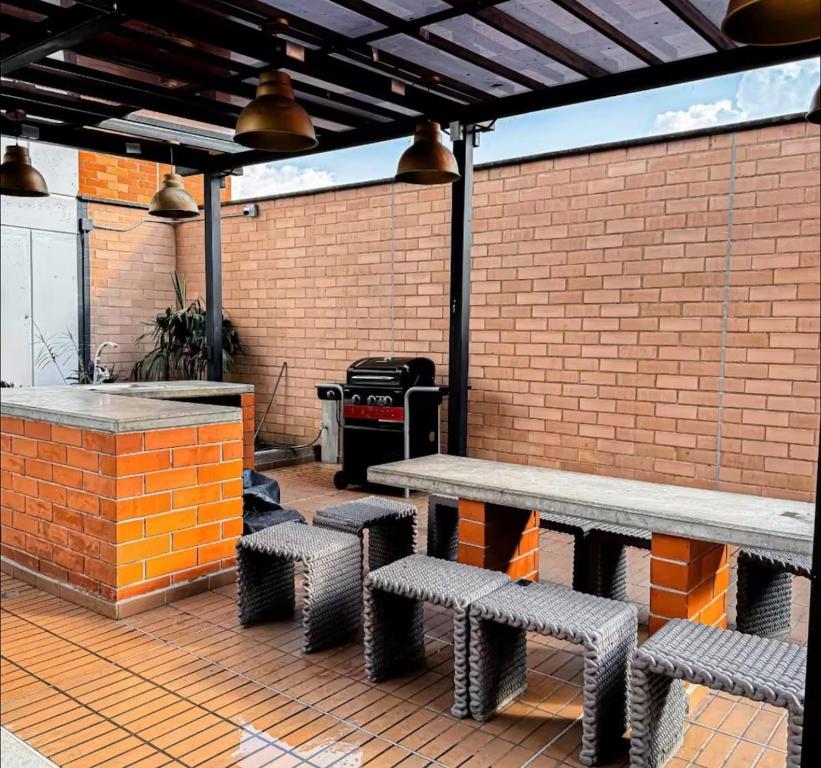 3br apt AC with pool gym sauna, Bbq 10 min Poblado - 4