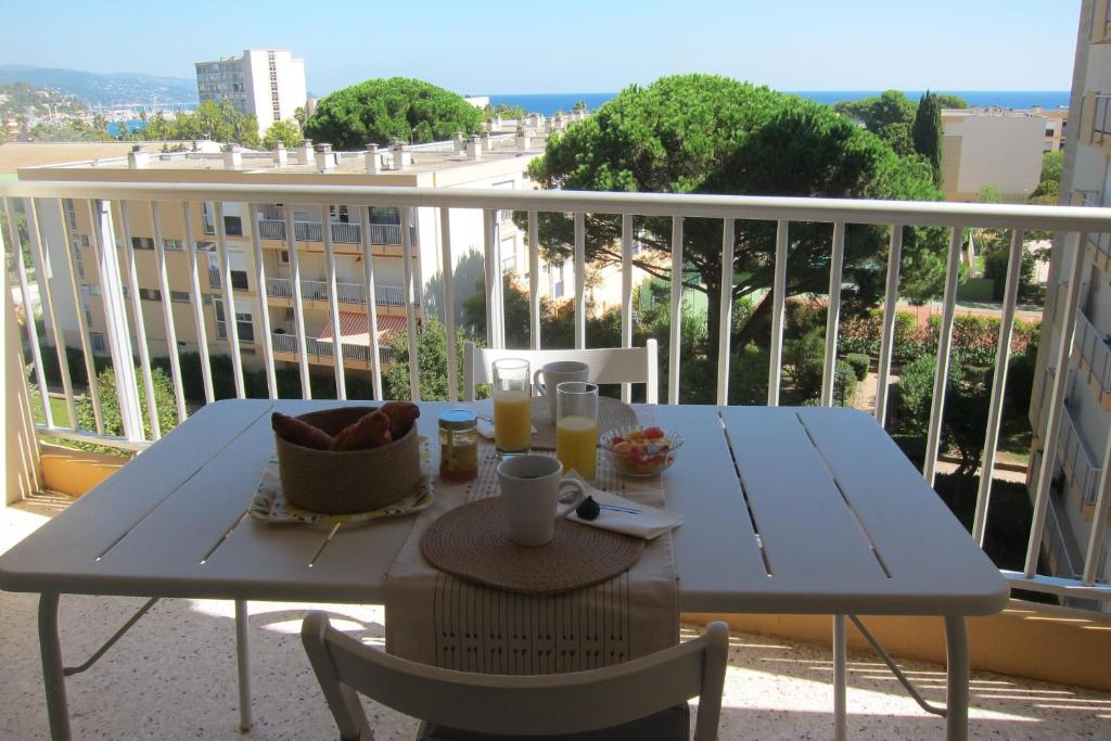 STUDIO LE LAVANDOU 150M Plage - 1