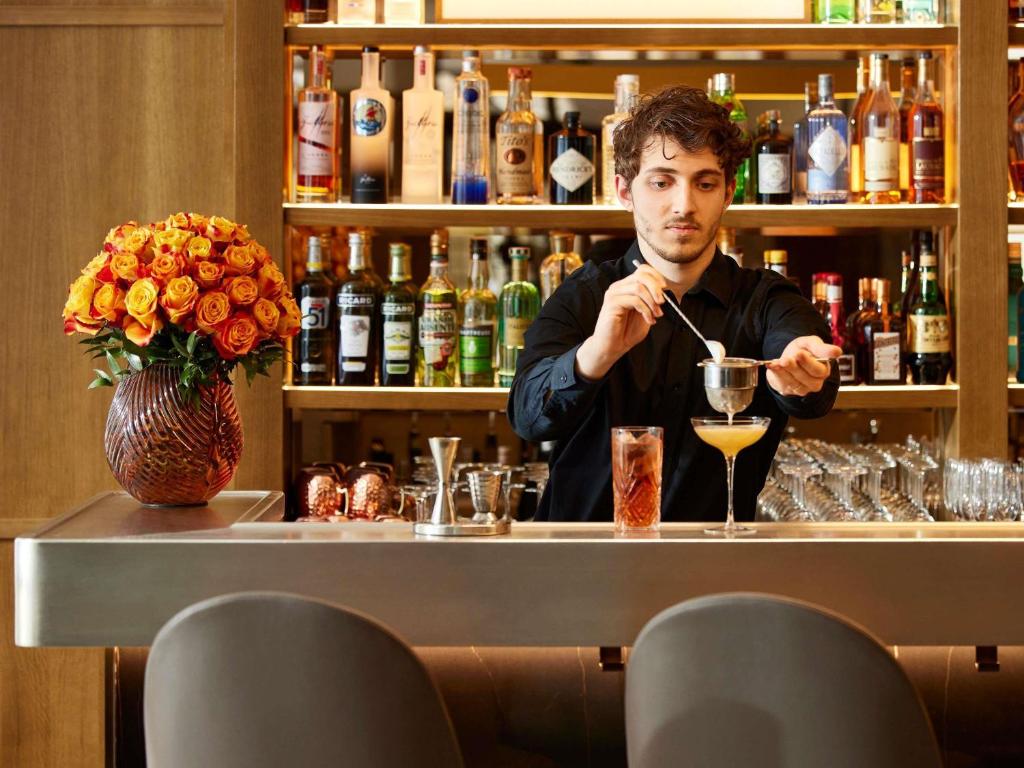 Bar/lounge