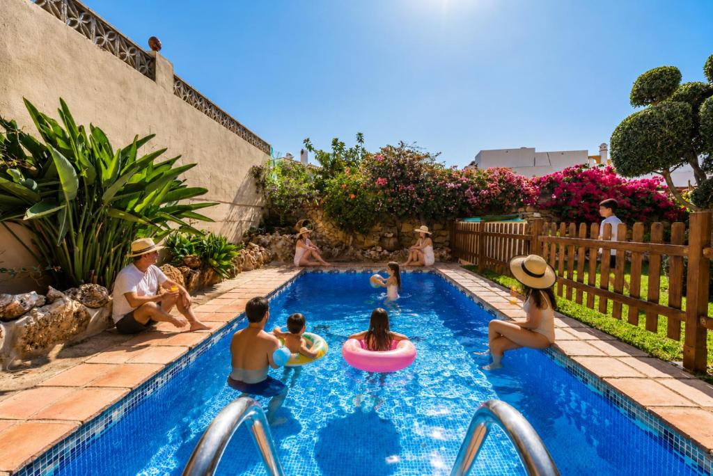 Utopia Marbella Pool Garden BBQ Views 4B - 3