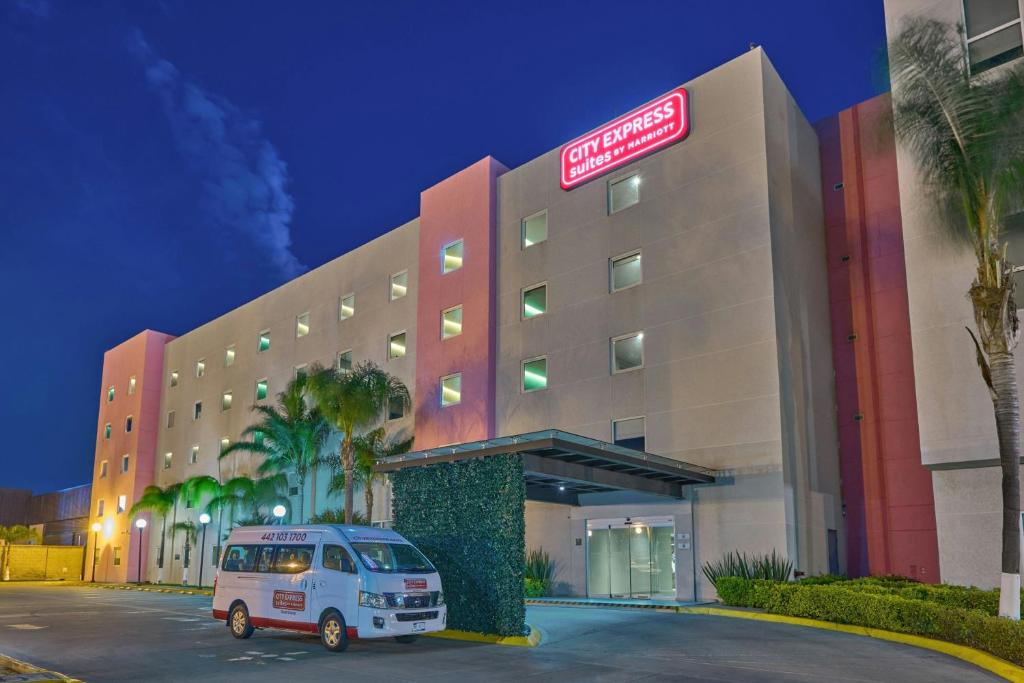 City Express Suites by Marriott Queretaro - 2