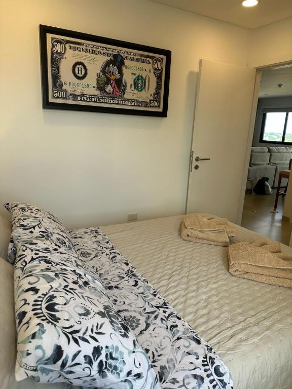 Prime Location 2BR Apt in Ciudad del Este - 4