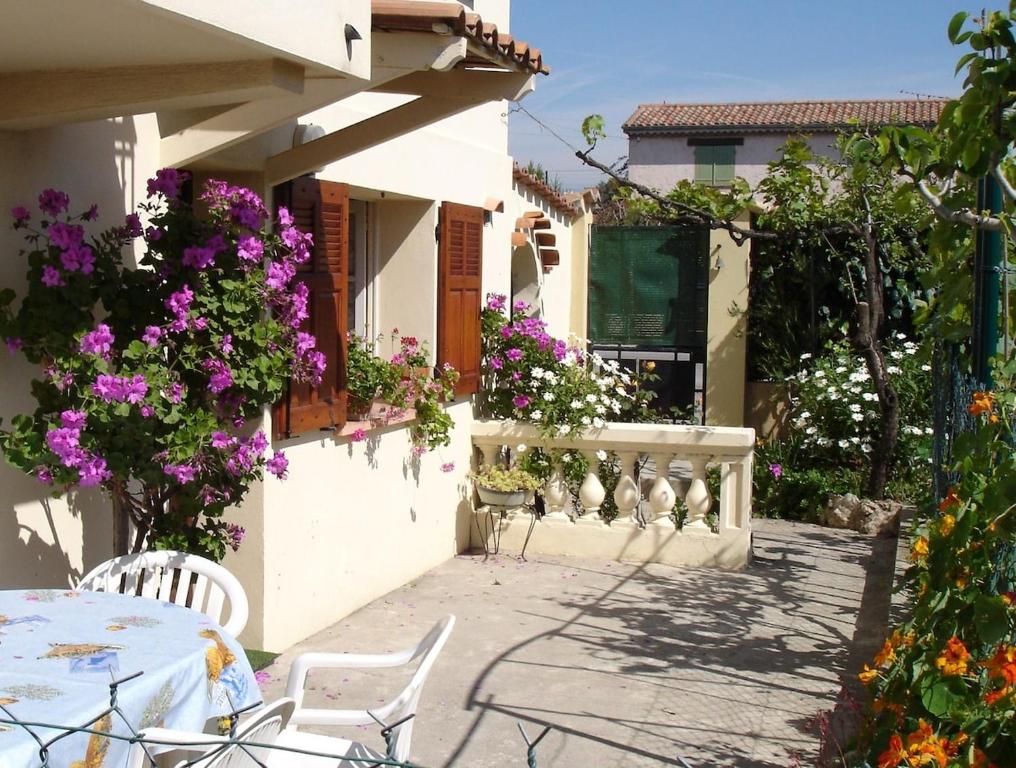 ANTIBES 06 2P RDJ Villa Ideal pour couple avec enfants - 1
