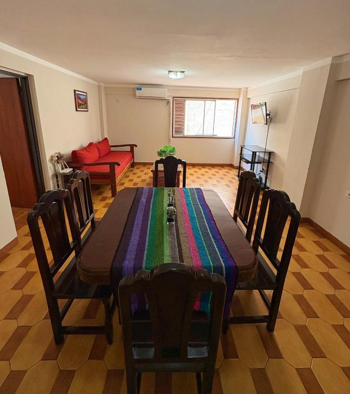 Amplios ambientes en el centro de Jujuy, ubicación ideal - 1
