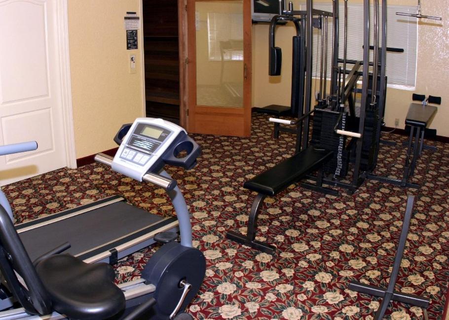 Murphys Suites photo