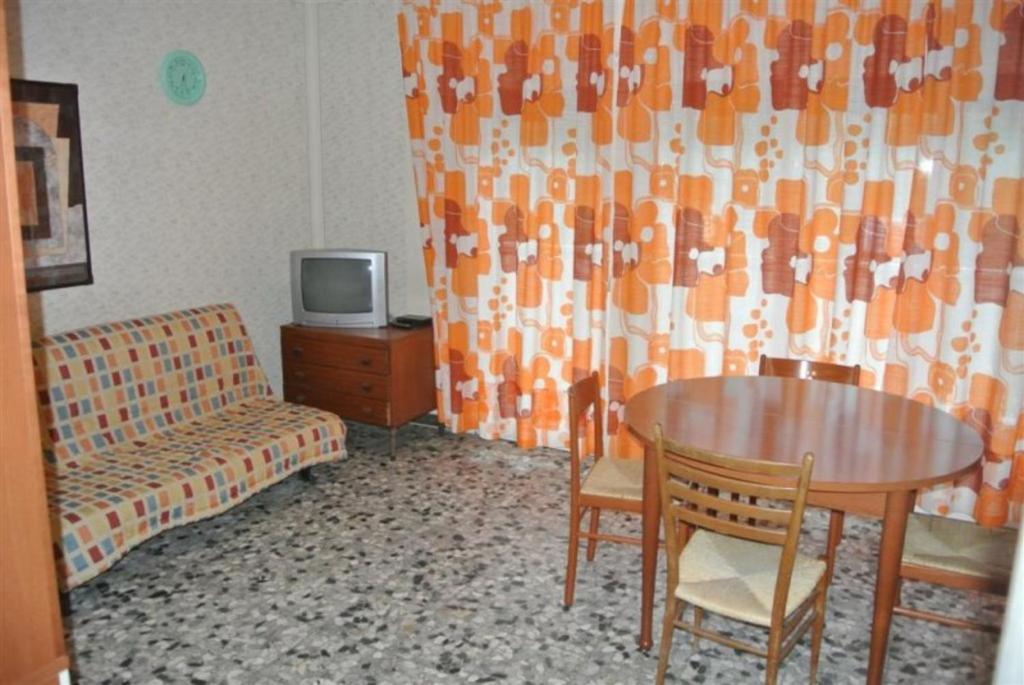Peaceful flat just 350m from the beach - 2