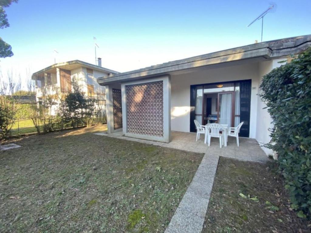 Familiar house with fenced garden in Bibione - 1