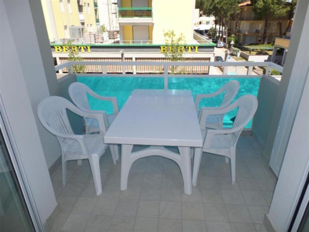Central stay near the sea with two terraces - 2