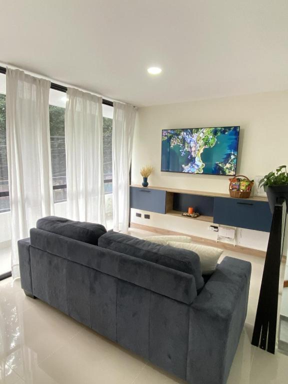 Your home in Medellín , 2 Bedrooms, La Floresta - 3