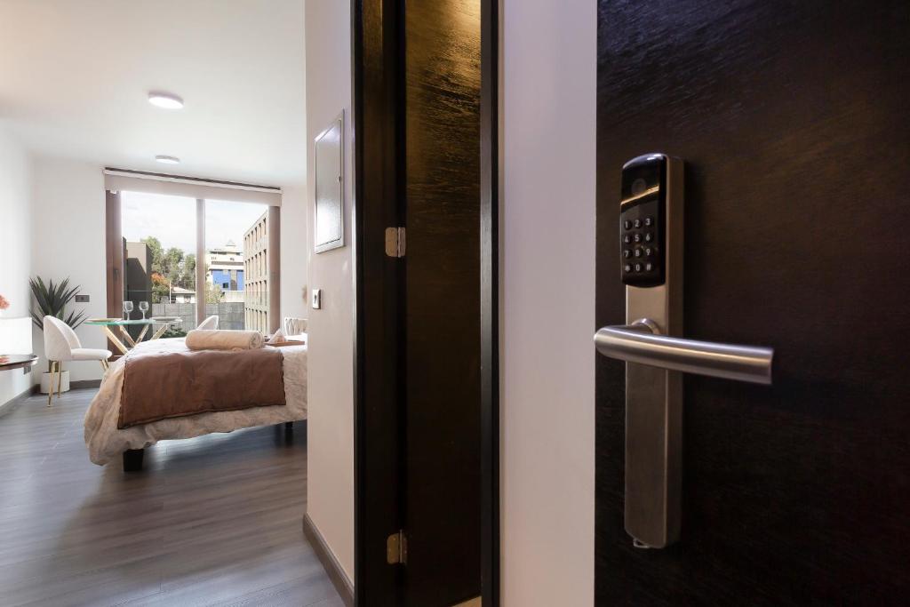 Oasis in Santiago, free parking, pool and gym - 3