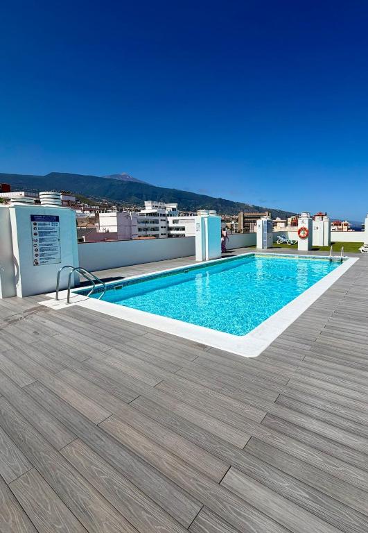 Best Location Plaza del Charco, Pool and Views and strong Wi-Fi - 1