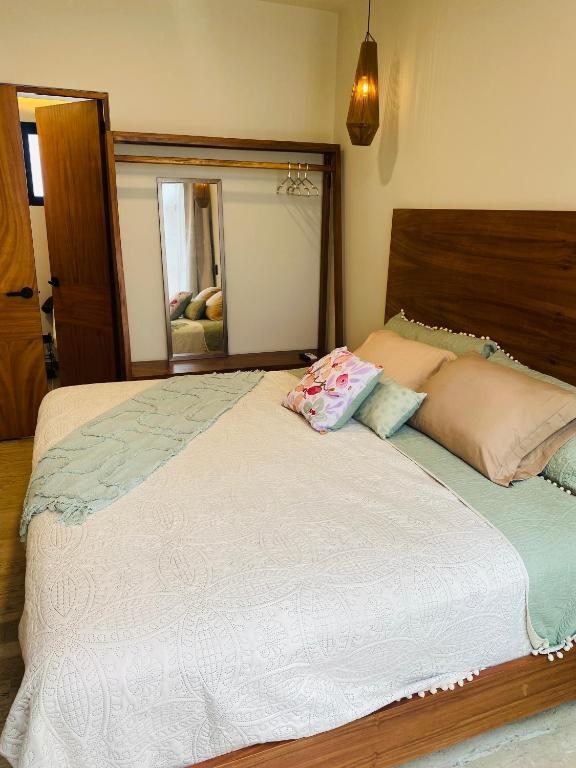 2 BR Condo with jacuzzi in La Veleta - 4