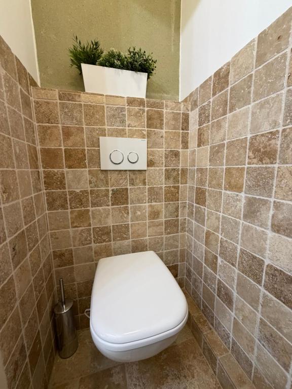 3-bedroom apartment - garden - private pool - 5