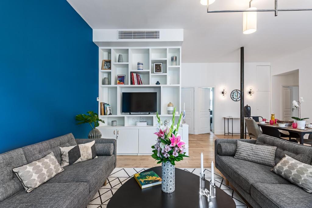 Saint-Germain Bon Marché Chic Three Bedroom - 5