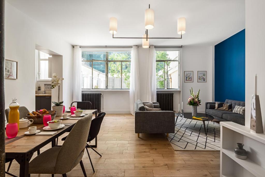Saint-Germain Bon Marché Chic Three Bedroom - 3