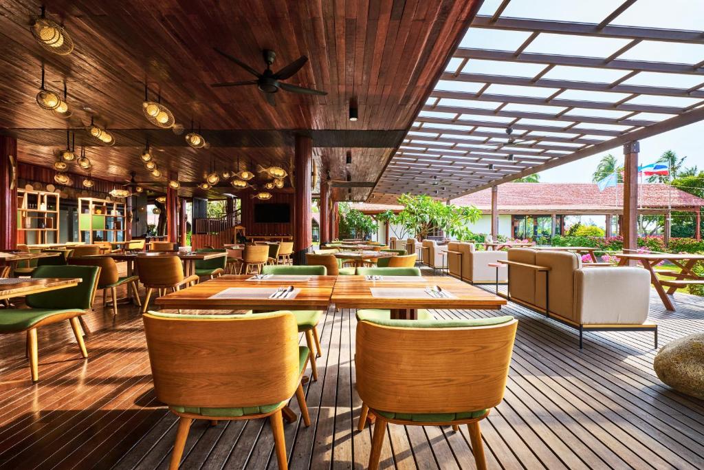 Restaurant, Hilton Garden Inn Kota Kinabalu Tuaran in Kota Kinabalu