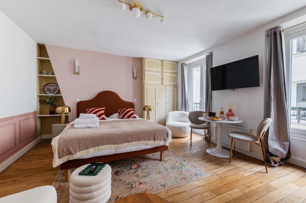 Grand studio refait a neuf Paris 16 - 4P - 2