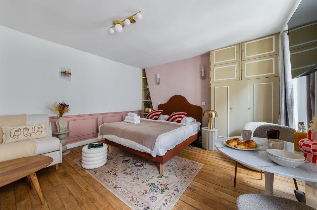 Grand studio refait a neuf Paris 16 - 4P - 1