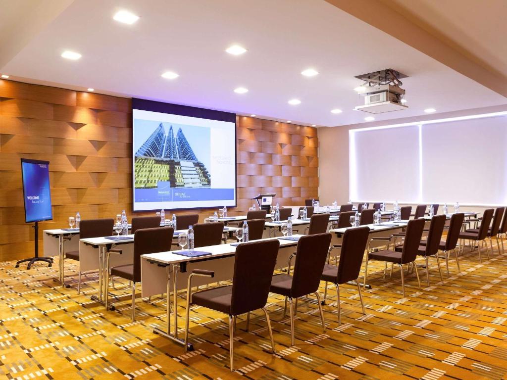 Highly rated by business travelers