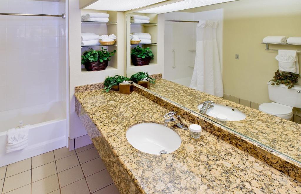 Hawthorn Suites - Seattle South/Kent Photo 30