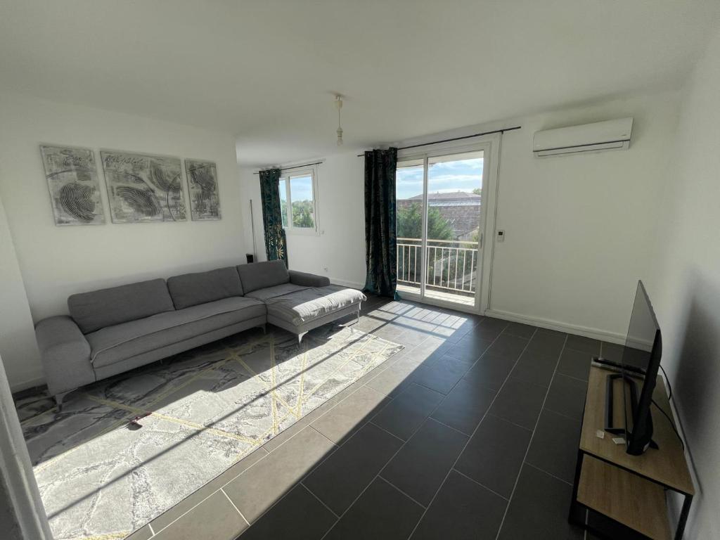 Appartement T4 proche centre - 1