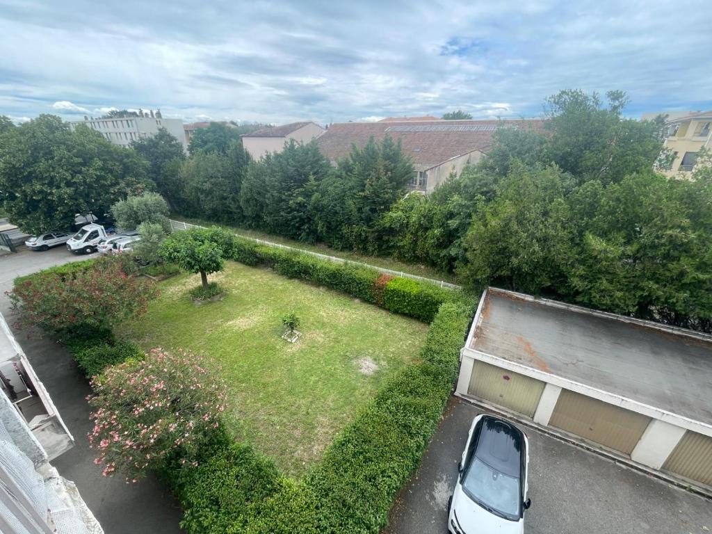 Appartement T4 proche centre - 5