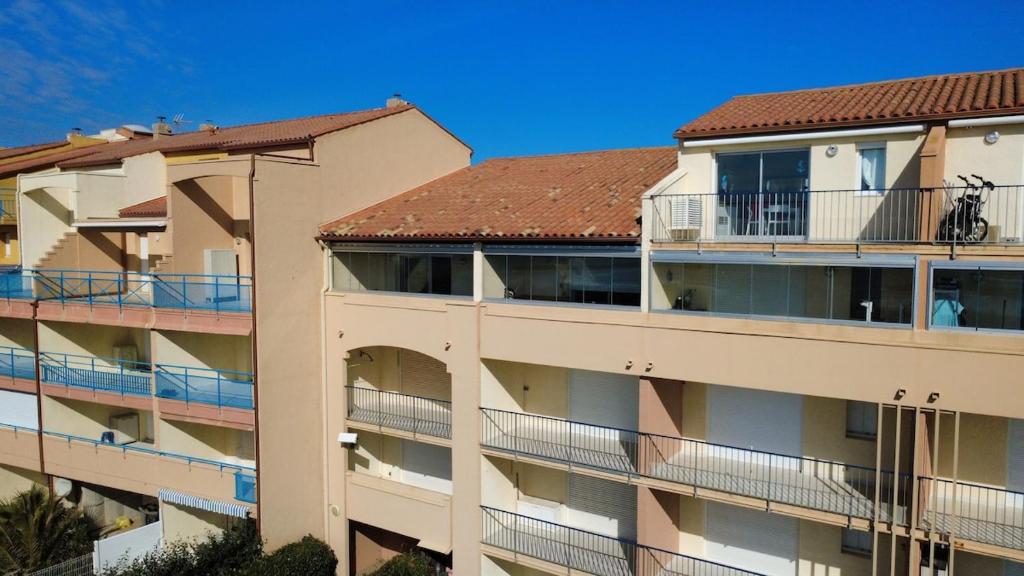 3 chambres vue mer piscine parking clim - 4
