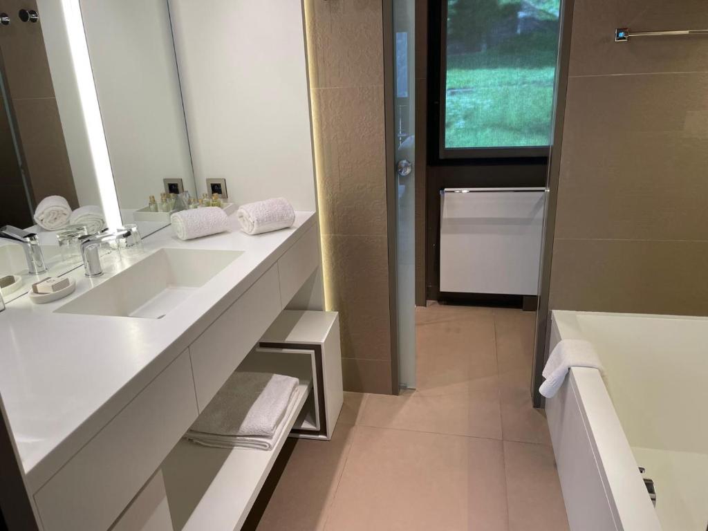 Chambres standing avec vue imprenable et parking gratuit - 4