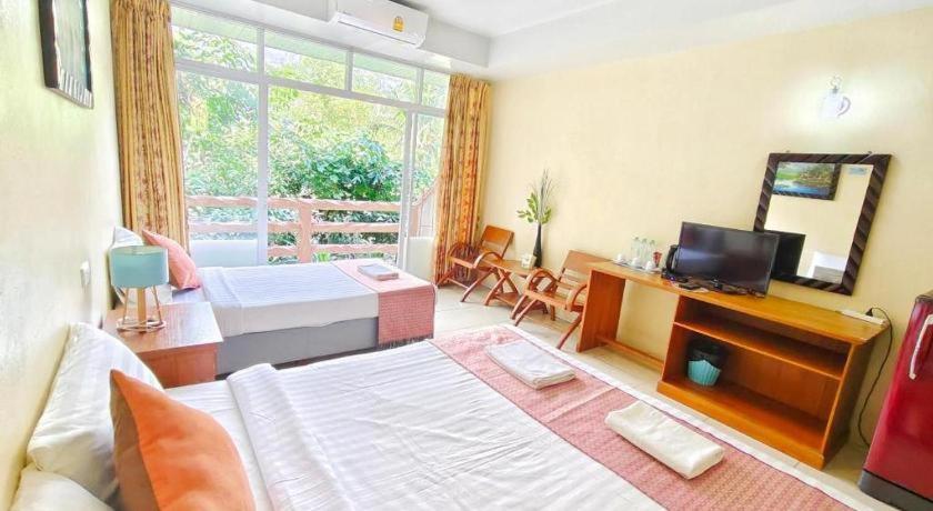 Suanphet Riverview Resort