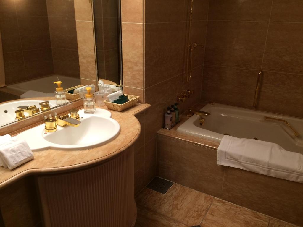 Rihga Royal Hotel Niihama photo