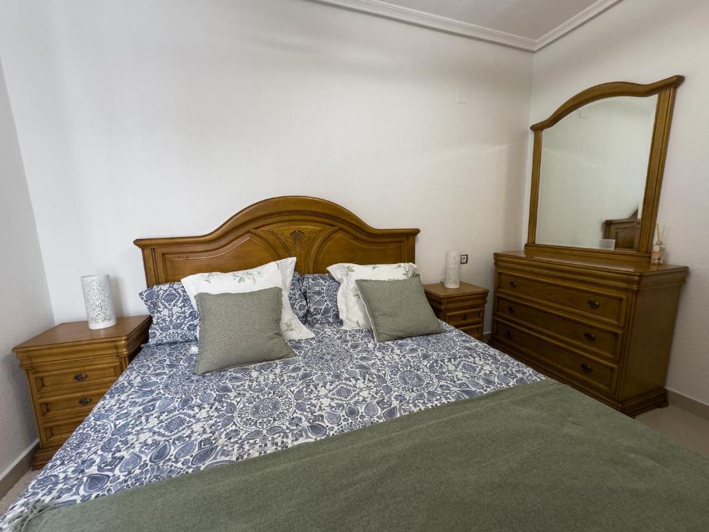 Seafront Luxury Apartment - 4