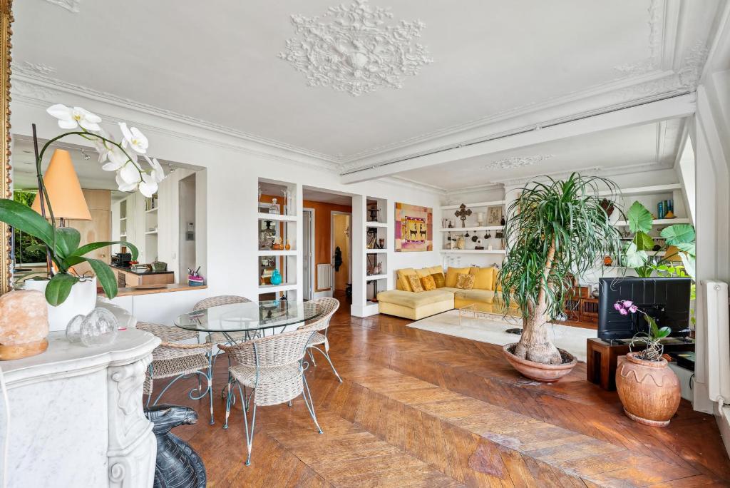 Large Haussmannian Apartment - Heart of Paris - 4