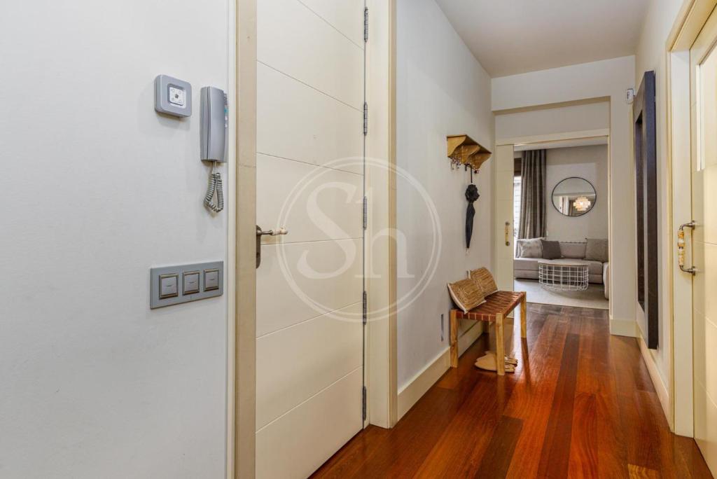 Spacious Apartment Near Passeig de Gràcia - 5