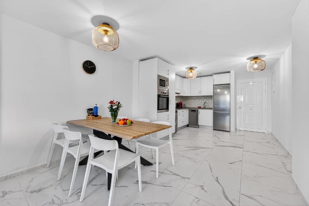 Granada Park Apartament — Playa de las Americas, Canary Islands