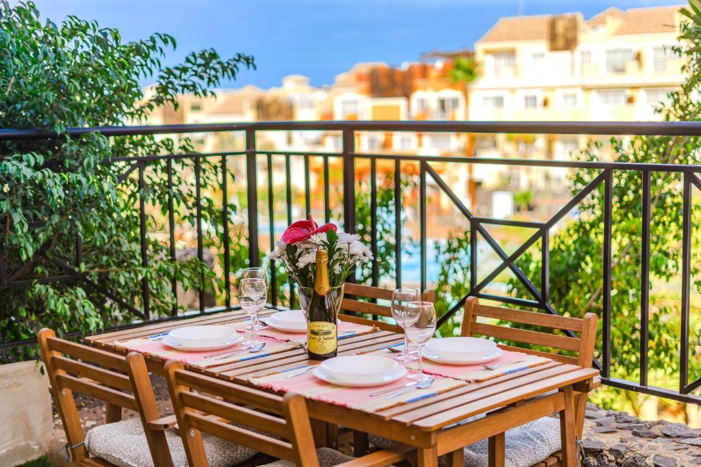 Granada Park Apartament — Playa de las Americas, Canary Islands